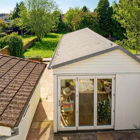 3 Bedroom Gorgeous In *